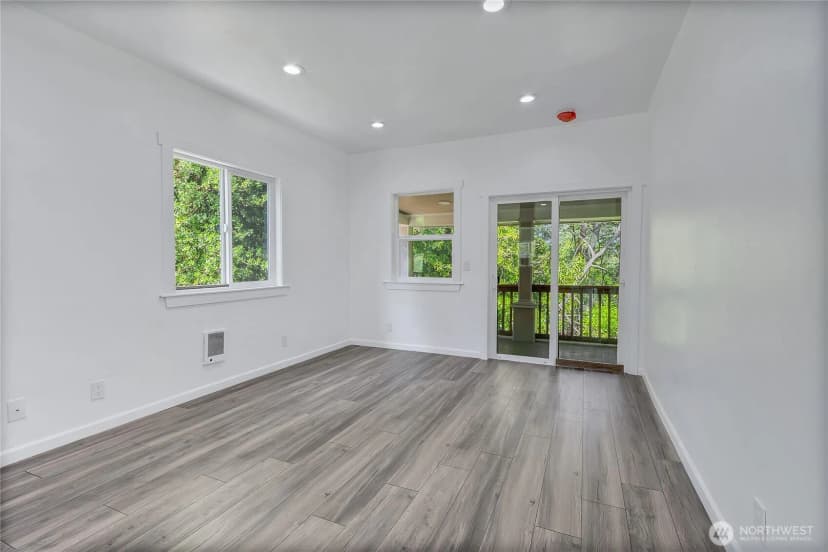 Property photo for 4627 S 140th Street, Tukwila photo 7