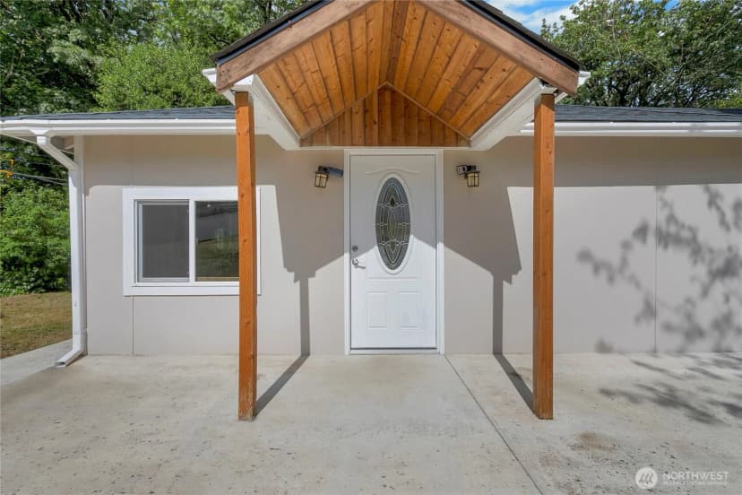 Property photo for 4627 S 140th Street, Tukwila photo 4