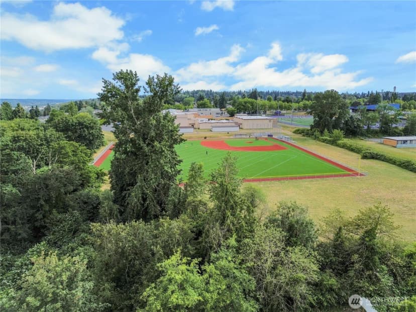 Property photo for 4627 S 140th Street, Tukwila photo 23