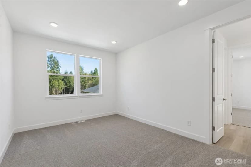 Property photo for 10630 134th Drive Ne #112, Lake Stevens photo 23