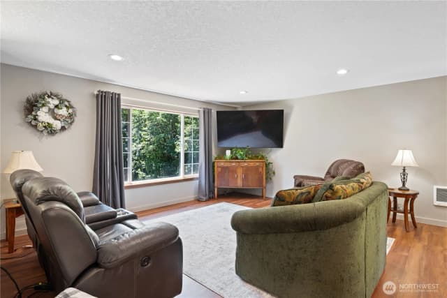 Property photo for 175 Beemon Drive, Longview photo 3