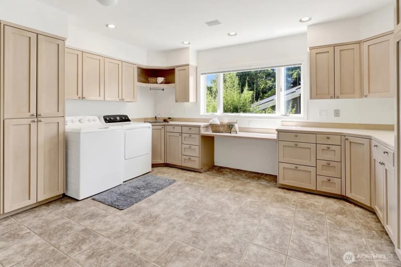 Property photo for 1720 Edwards Court, Bellingham photo 37