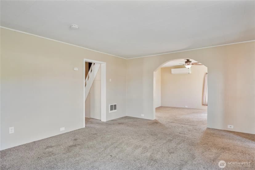 Property photo for 4656 Ocean Beach Highway, Longview photo 6