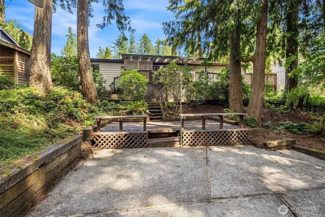 Property photo for 827 211th Place Ne, Sammamish photo 3
