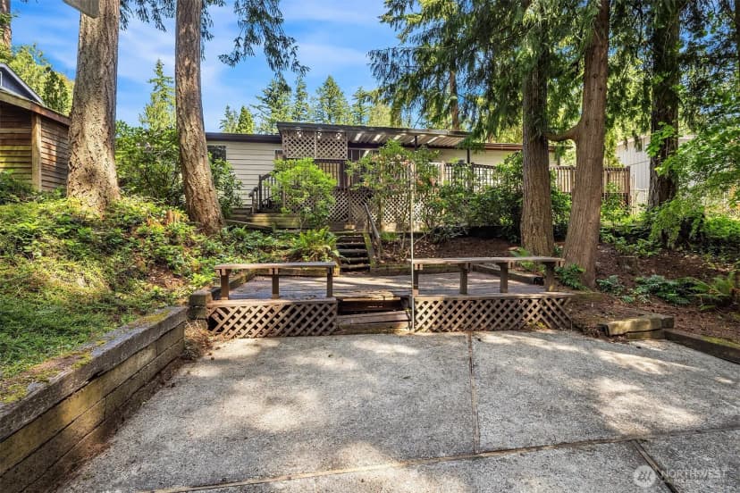 Property photo for 827 211th Place Ne, Sammamish photo 3