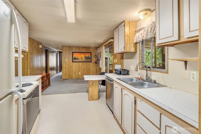 Property photo for 827 211th Place Ne, Sammamish photo 12