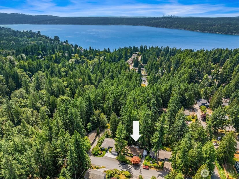 Property photo for 827 211th Place Ne, Sammamish photo 6