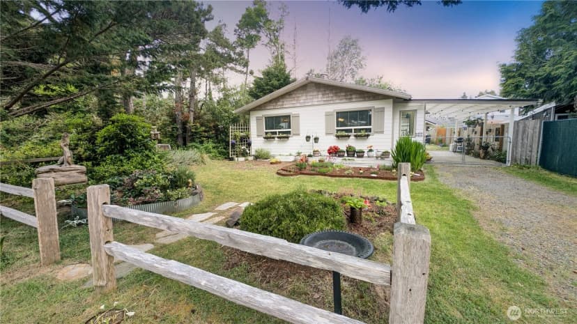 Property photo for 1215 273rd Place, Ocean Park photo 4