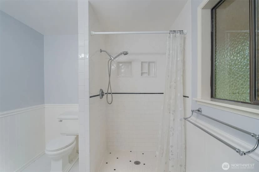 Property photo for 2004 Sw 306th Place, Federal Way photo 34