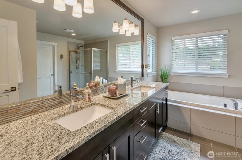Property photo for 24220 93rd Court S, Kent photo 16