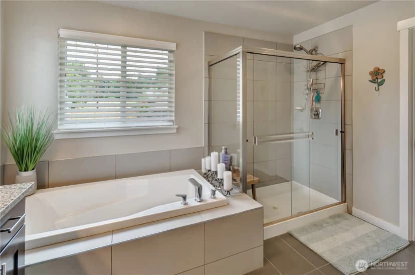 Property photo for 24220 93rd Court S, Kent photo 17