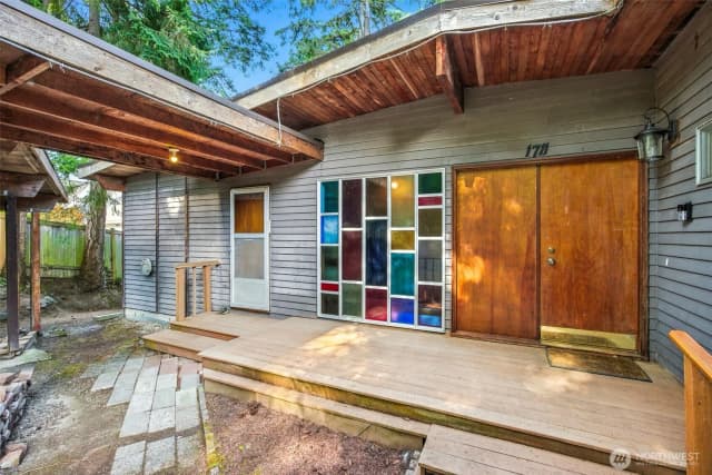 Property photo for 1711 E Lake Sammamish Place Se, Sammamish photo 4