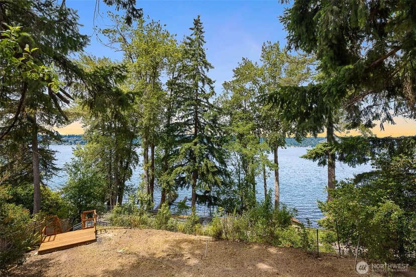 Property photo for 1711 E Lake Sammamish Place Se, Sammamish photo 8