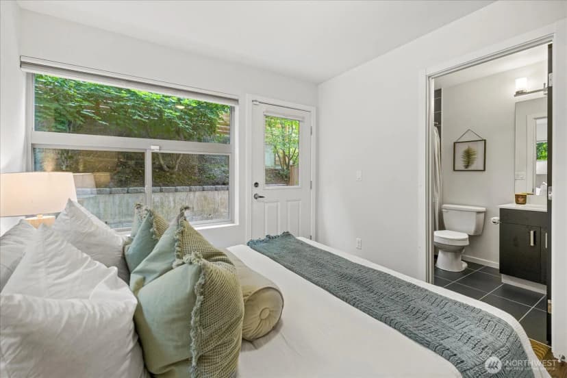 Property photo for 1110 Martin Luther King Jr. Way S #unit A, Seattle photo 17