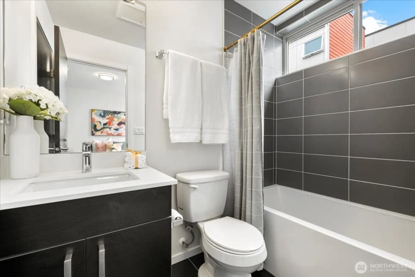 Property photo for 1110 Martin Luther King Jr. Way S #unit A, Seattle photo 24