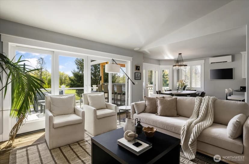 Property photo for 5681 Lenz Place, Langley photo 11