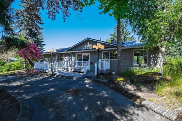 Property photo for 310 224th Street Se, Bothell photo 3