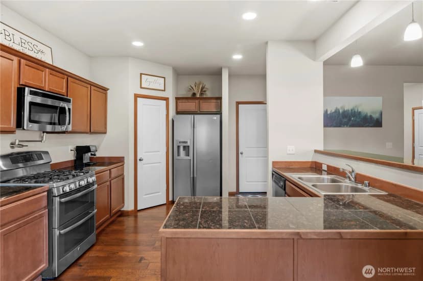 Property photo for 5614 147th Place Ne, Marysville photo 14