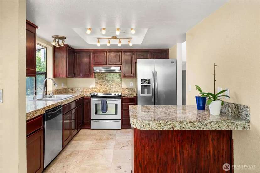 Property photo for 1307 Sw 323rd Street, Federal Way photo 10