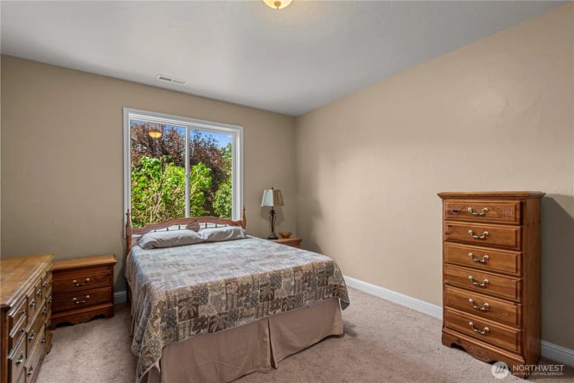 Property photo for 1075 Ridge Crest Drive, Wenatchee photo 27