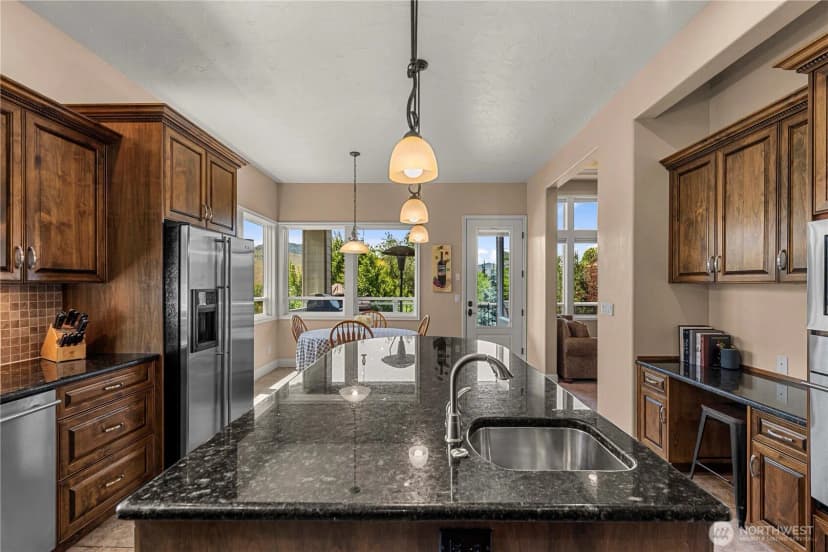 Property photo for 1075 Ridge Crest Drive, Wenatchee photo 15