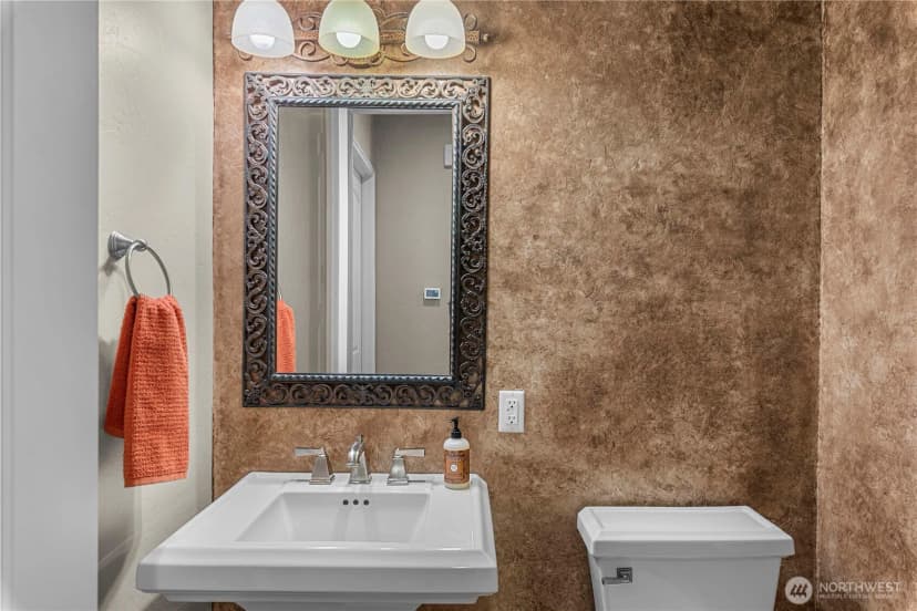 Property photo for 1075 Ridge Crest Drive, Wenatchee photo 17