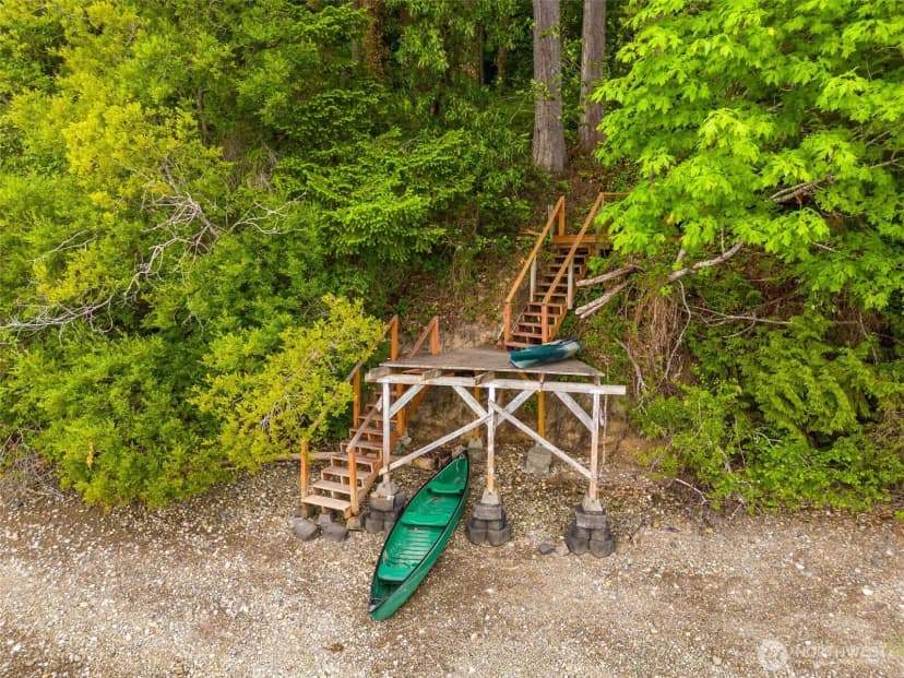 Property photo for 6319 Swayne Drive Ne, Olympia photo 2