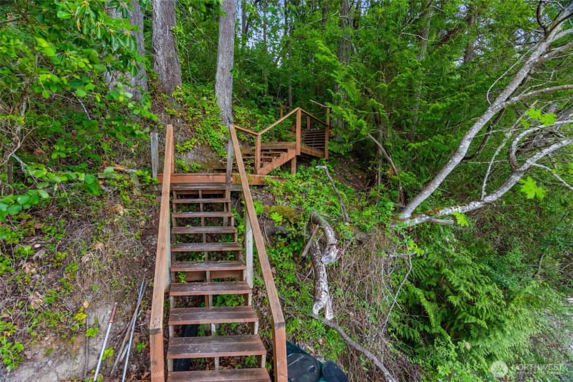 Property photo for 6319 Swayne Drive Ne, Olympia photo 6
