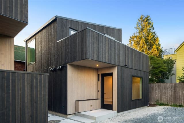 Property photo for 926 23rd Avenue, Seattle