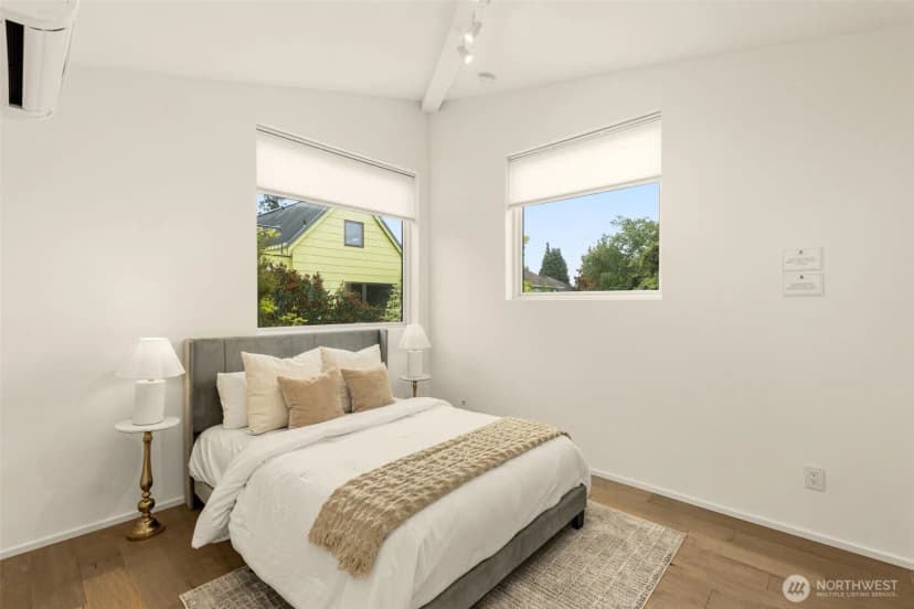Property photo for 926 23rd Avenue, Seattle photo 23