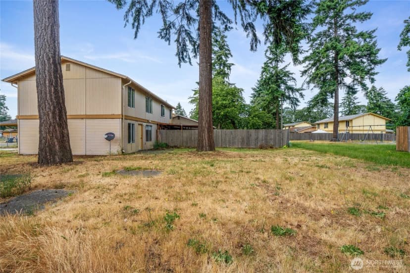 Property photo for 10423 13th Avenue Ct S, Tacoma photo 23