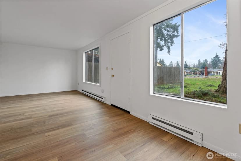 Property photo for 10423 13th Avenue Ct S, Tacoma photo 10