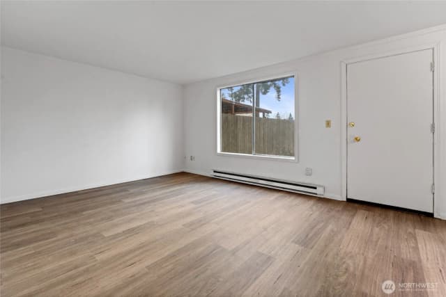 Property photo for 10423 13th Avenue Ct S, Tacoma photo 5