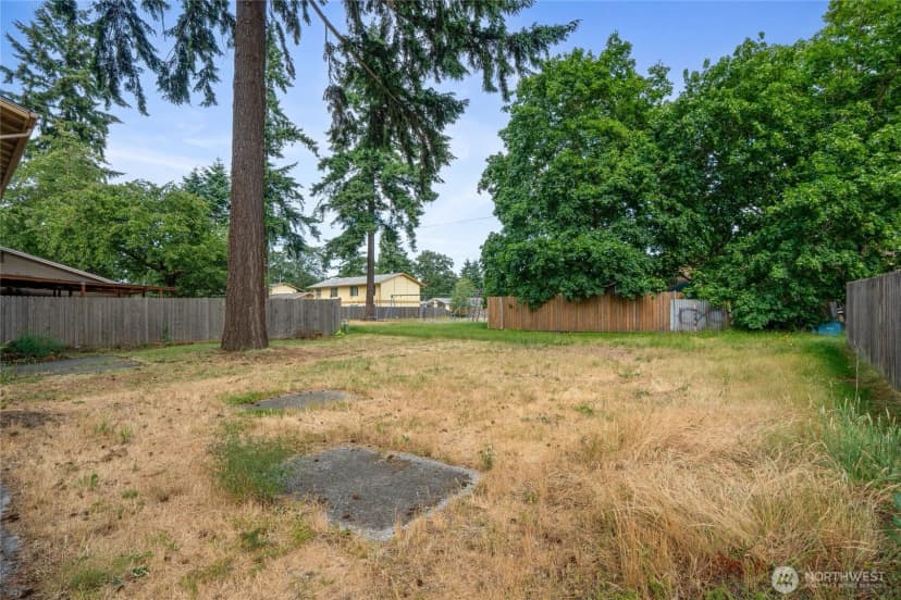 Property photo for 10423 13th Avenue Ct S, Tacoma photo 21