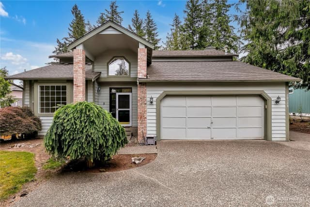 Property photo for 28328 229th Avenue Se, Maple Valley photo 2