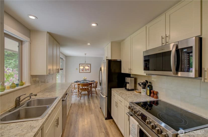Property photo for 27521 U Street, Ocean Park photo 13