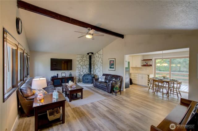 Property photo for 27521 U Street, Ocean Park photo 4