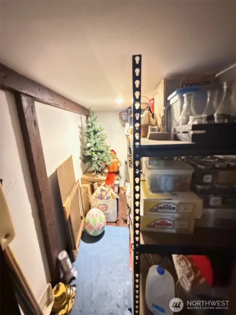 Property photo for 416 Cedar Street S, Omak photo 33