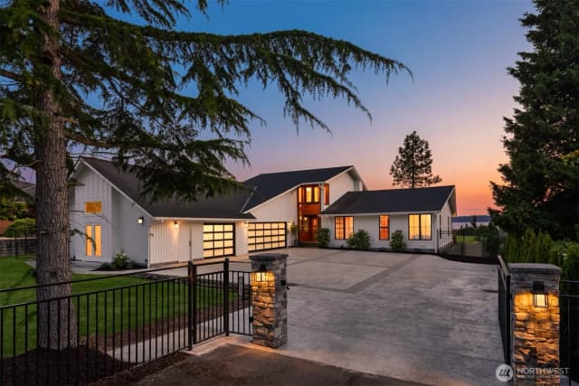 Property photo for 18505 Normandy Terrace Sw, Normandy Park