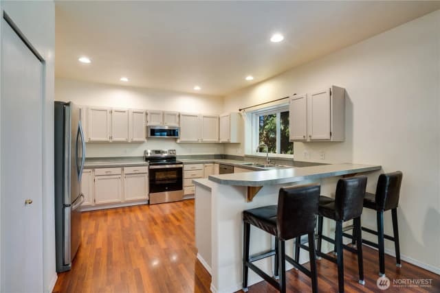 Property photo for 3409 49th Street Ne, Tacoma photo 5