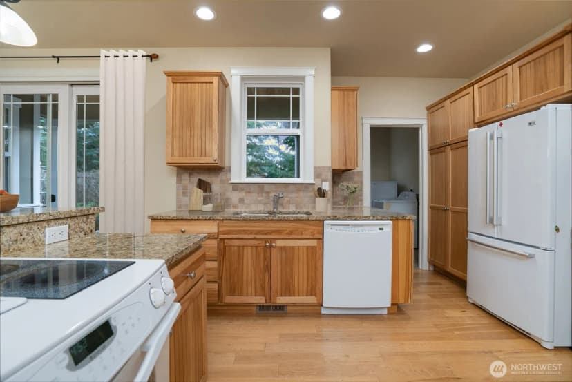 Property photo for 2605 Fir Crest Boulevard, Anacortes photo 5