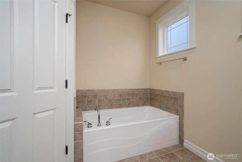 Property photo for 2605 Fir Crest Boulevard, Anacortes photo 9