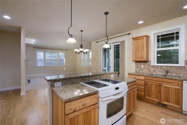 Property photo for 2605 Fir Crest Boulevard, Anacortes photo 4