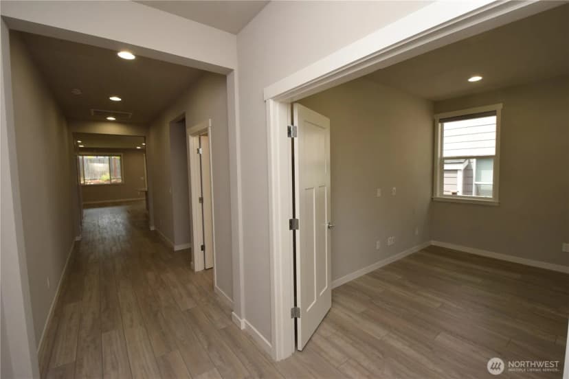 Property photo for 4650 Viridian Avenue Sw, Port Orchard photo 9