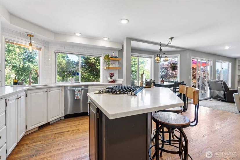 Property photo for 4810 Sw 330th Court, Federal Way photo 13