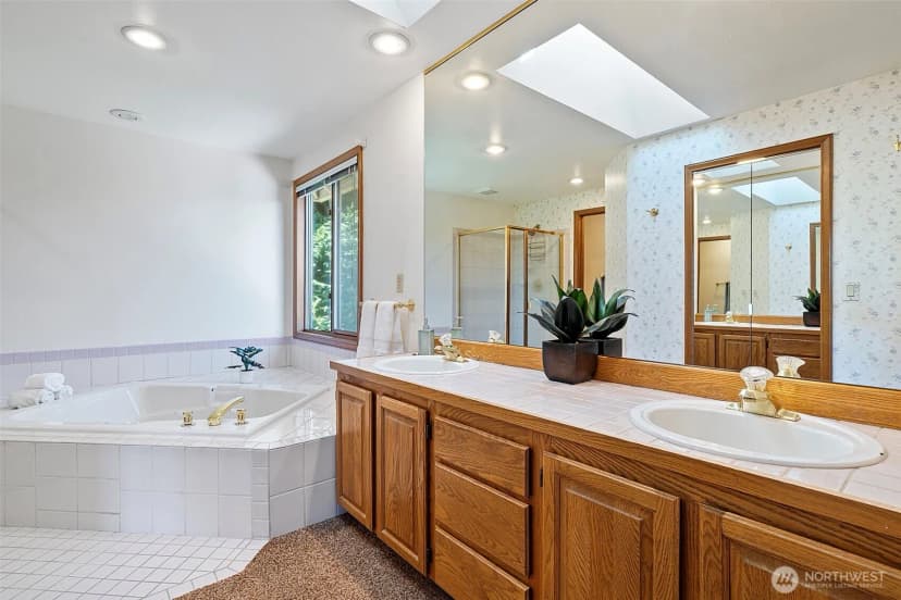 Property photo for 4810 Sw 330th Court, Federal Way photo 22