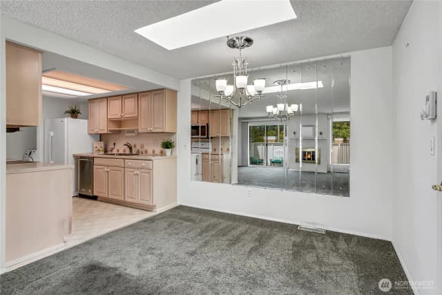 Property photo for 8608 Onyx Drive Sw #e, Lakewood photo 5