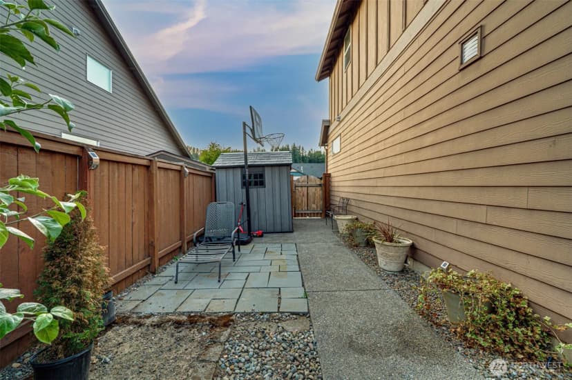 Property photo for 1786 Clatsop Street, Woodland photo 32