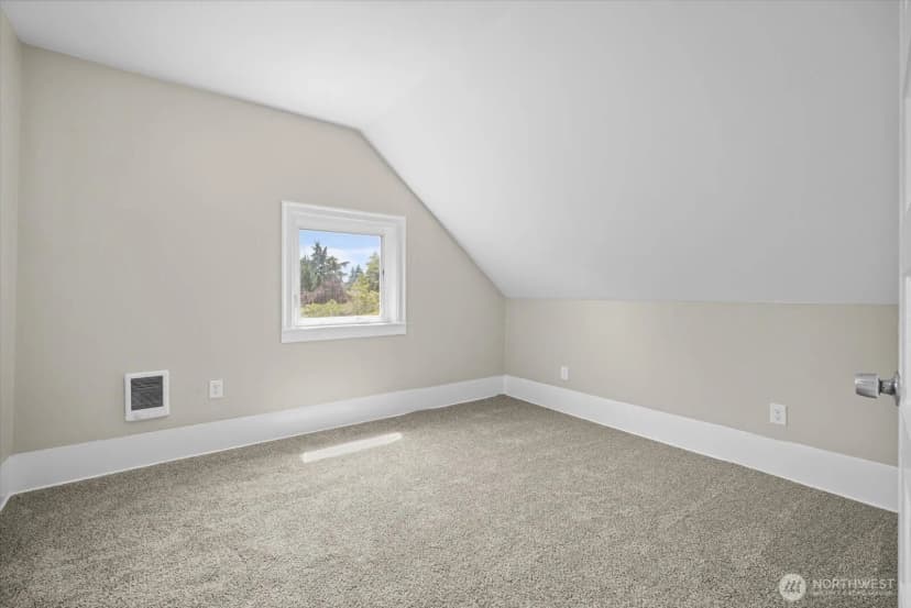 Property photo for 824 E Harrison, Tacoma photo 28