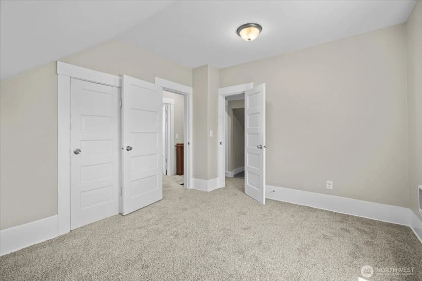 Property photo for 824 E Harrison, Tacoma photo 24